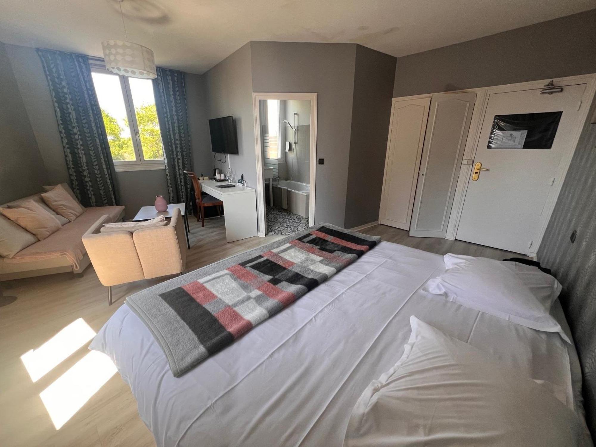 Auberge Saint Thegonnec Bagian luar foto
