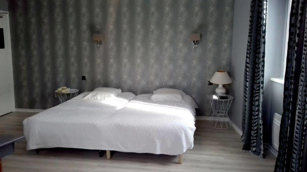 Auberge Saint Thegonnec Bagian luar foto