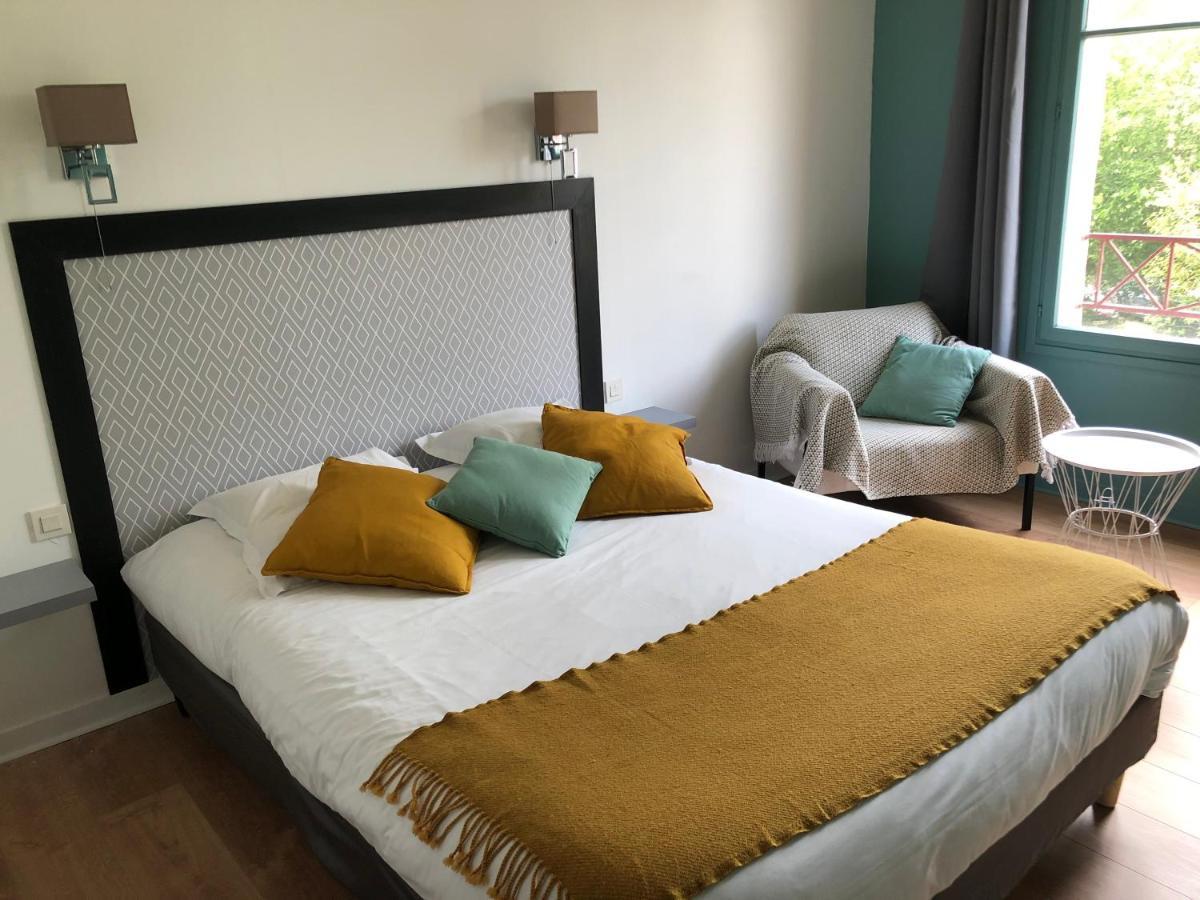 Auberge Saint Thegonnec Bagian luar foto