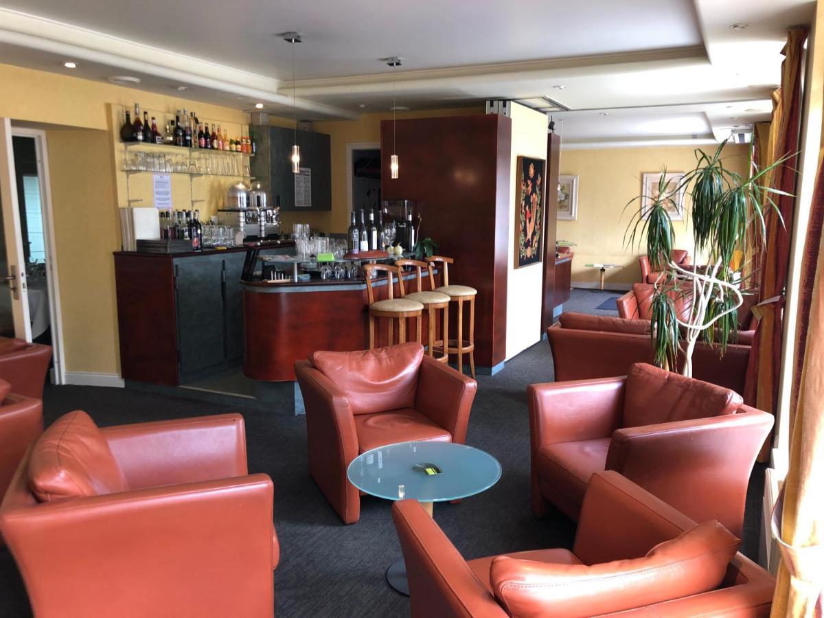 Auberge Saint Thegonnec Bagian luar foto